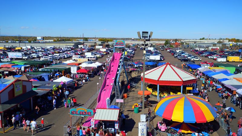 The Gigantic Flea Market In Colorado Where $25 Loads Your Trunk With Bargains - Decor Hint Why Locals Keep Coming Back Every Single Weekend