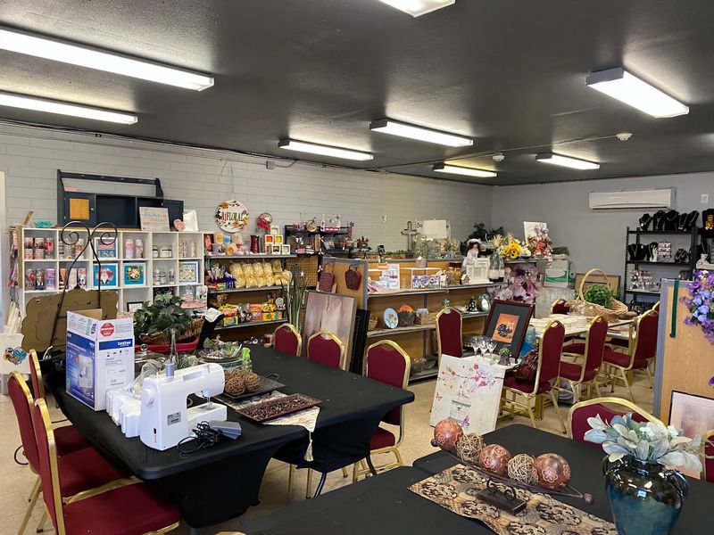 Community Thrift And Gifts, Lake Havasu City