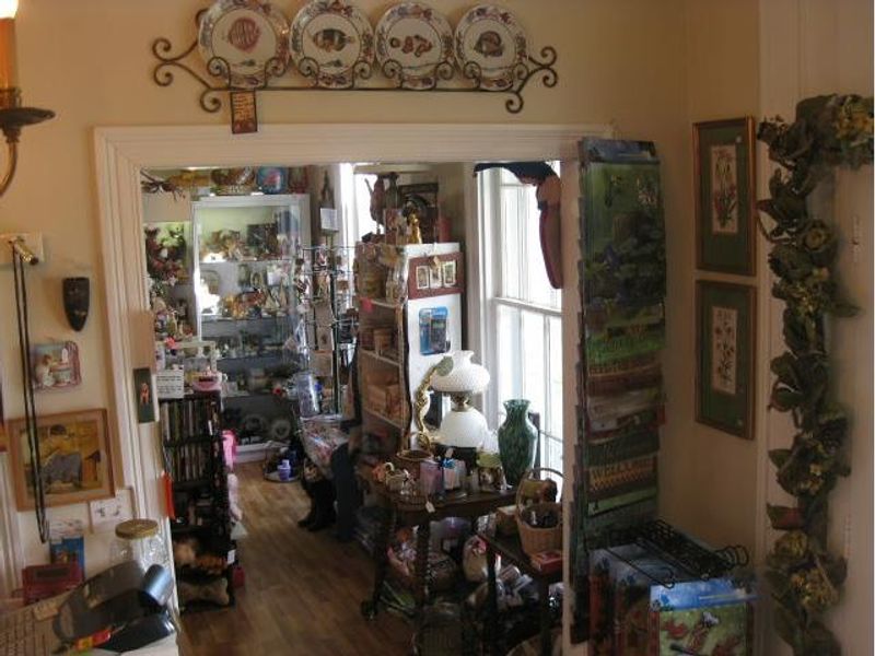 Furniture And Home Goods Worth The Drive Alone