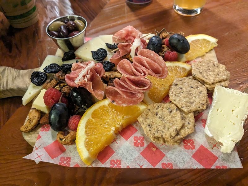 This Hidden Bookstore Bar In Arizona Is Worth Discovering - Decor Hint Food That Matches The Vibe