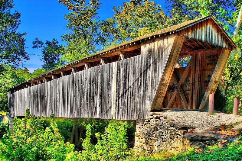 Kentucky Has Only 11 Covered Bridges Left And Each One Is Worth The Drive - Decor Hint Switzer Covered Bridge