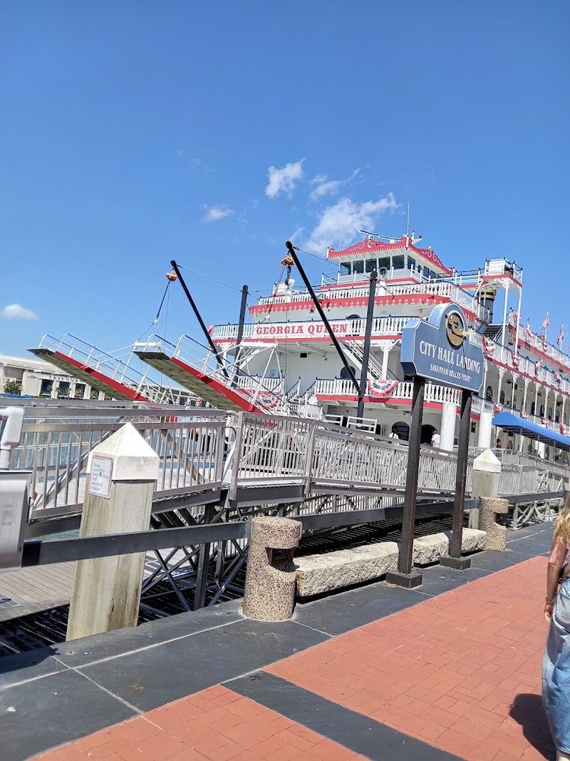 This Peaceful Georgia River Cruise Is The Relaxing Surprise Hiding In Plain Sight - Decor Hint Easy To Reach And Simple To Book