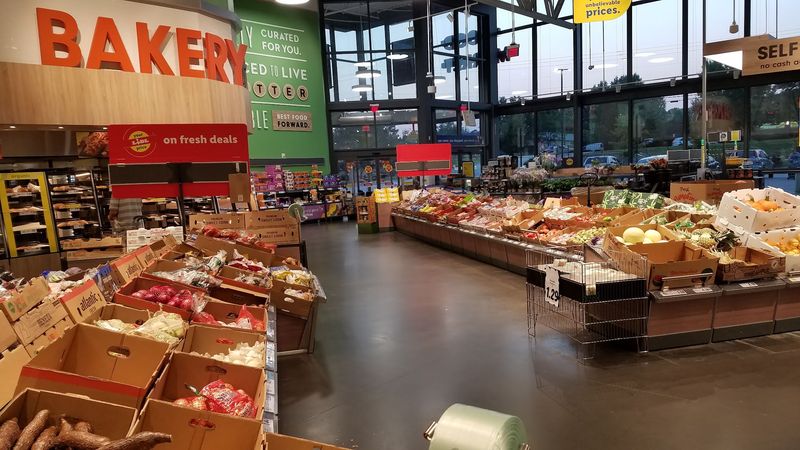This Enormous North Carolina Grocery Store Helps Families Save Thousands Every Year - Decor Hint Pick Up Fresh Produce Without Spending A Fortune