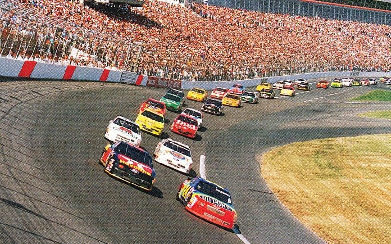 One North Carolina Speedway Is Bringing Thousands Of Fans Back Next Week - Decor Hint This Summer Series Keeps The Speedway Buzzing Through July