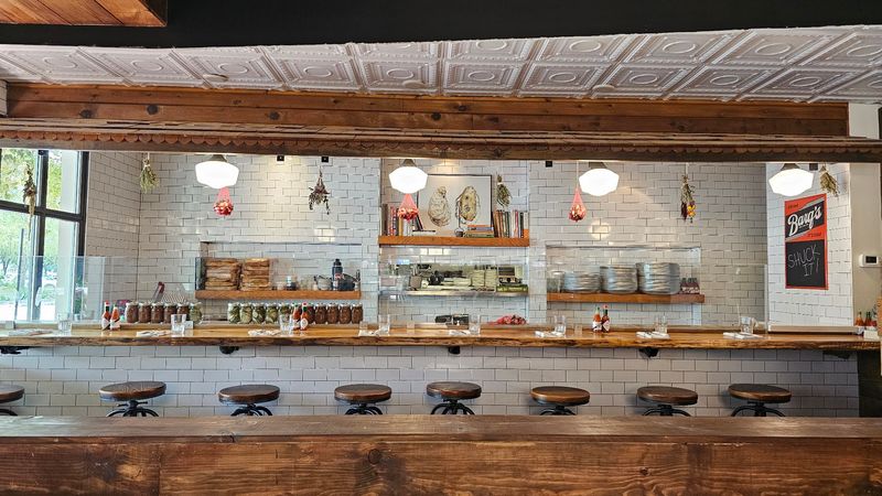 These Texas Seafood Restaurants Serve Endless Gulf Coast Favorites - Decor Hint Josephine's, Houston