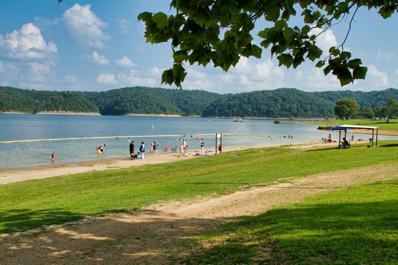 10 Kentucky State Parks So Gorgeous They Could Easily Rival National Parks - Decor Hint Green River Lake State Park