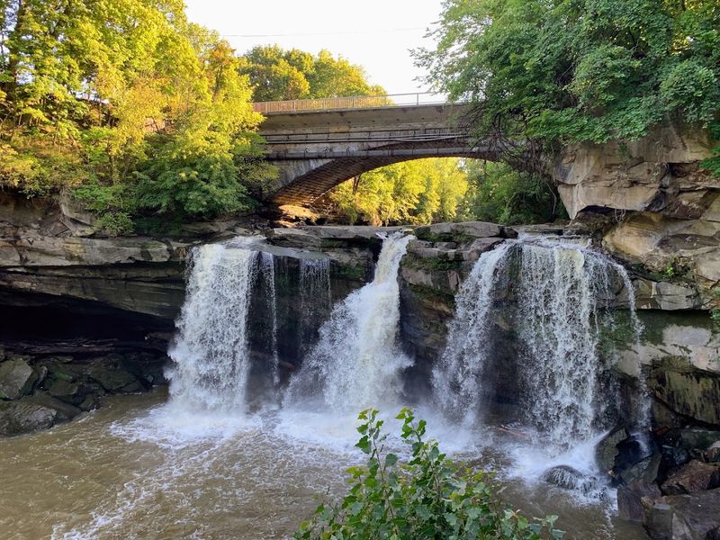 Cascade Park Western Falls, Elyria