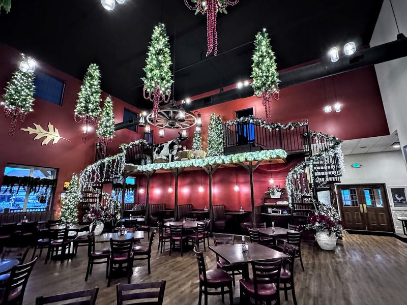 This Charming Indiana Restaurant Lets You Dine Beneath Towering Sycamore Trees - Decor Hint A Glass-Enclosed Kitchen That Turns Cooking Into A Show