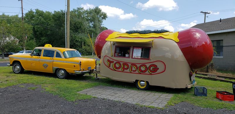 Missy's Top Dog, Portland 