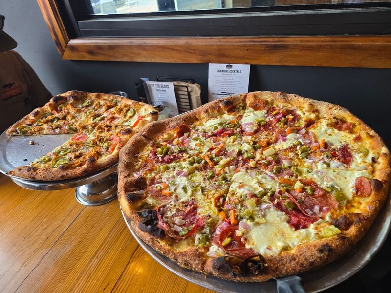 10 Underrated Nebraska Pizzerias That Belong In Your 2026 Dining Plans - Decor Hint Noli's Pizzeria, Omaha