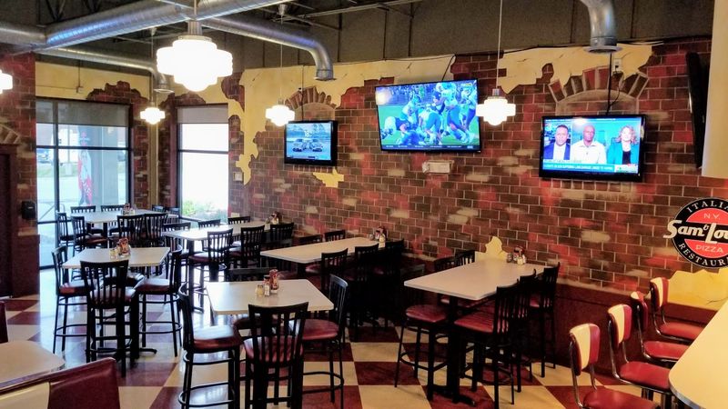 Sam & Louie's Italian Restaurant & New York Pizzeria, Elkhorn, Nebraska