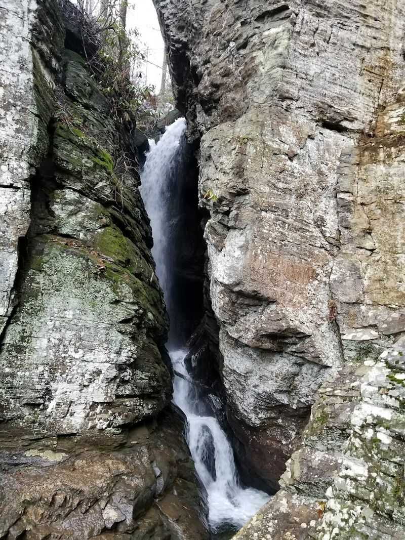 Raven Cliff Falls, Cleveland