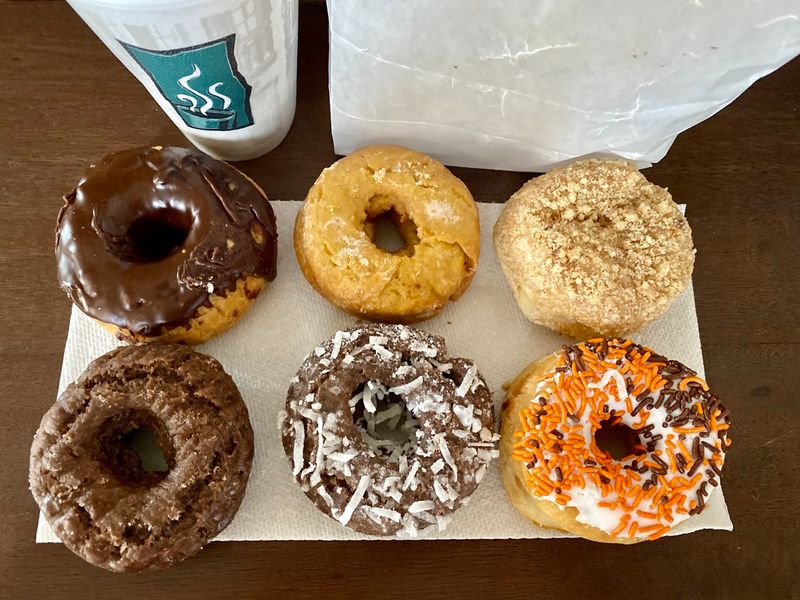 This Tiny Old-School Connecticut Bakery Sells Donuts So Good They Sell Out Daily - Decor Hint Before Sunrise, The First Trays Are Already Baking