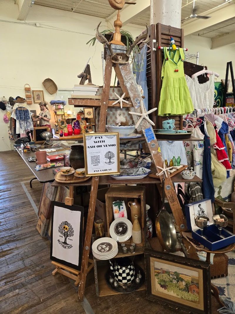 Waterfront Flea Market, Brunswick