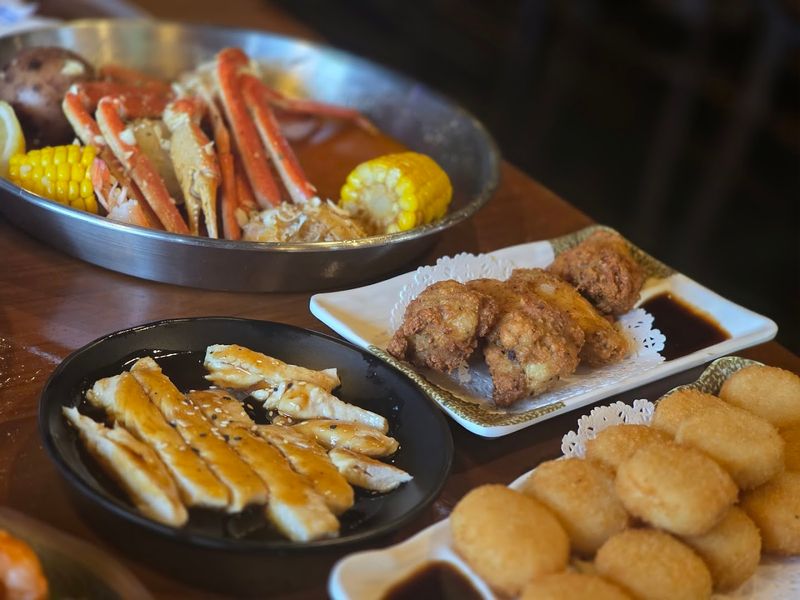 This Buffet In Connecticut Is A Seafood Lover's Dream With Endless Sushi Options - Decor Hint Big Plates And Bigger Appetites