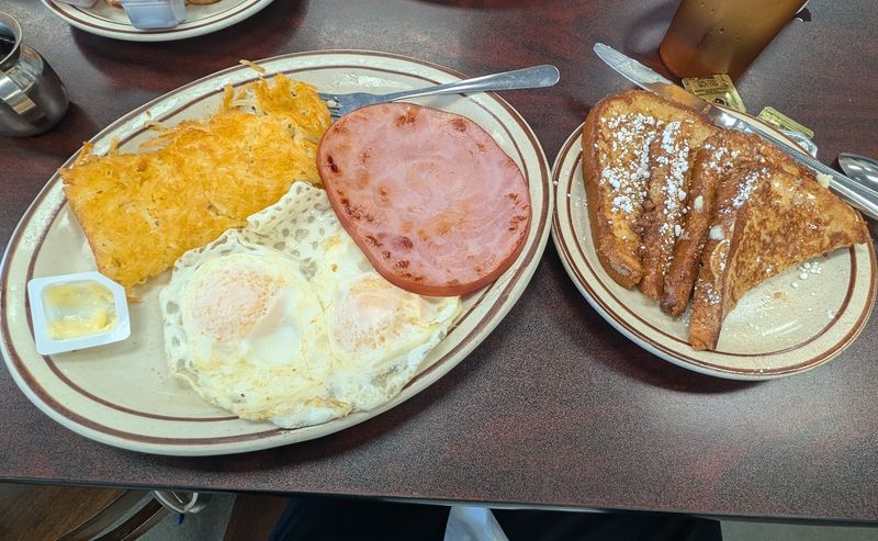 The Classic Delivers A Full Diner Breakfast