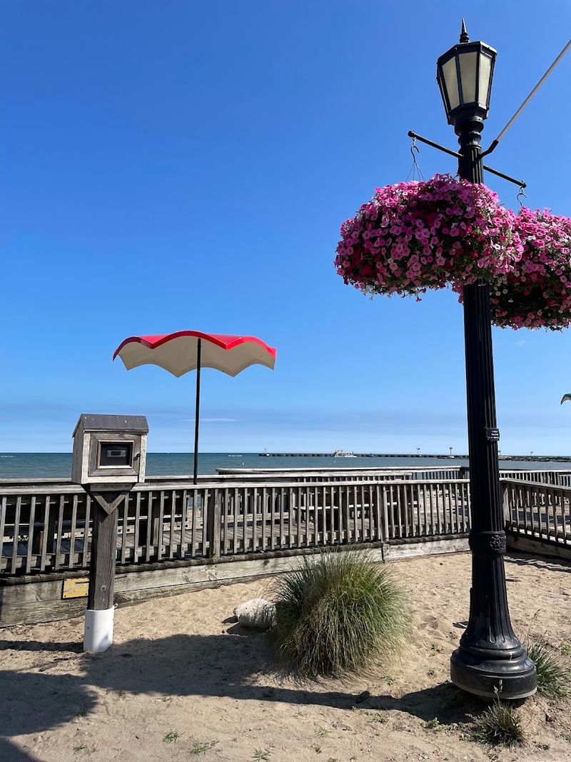Main Street Beach And Lakefront Walk, Vermilion