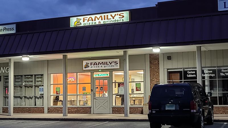 Family's Pizza & Grinders, Vernon
