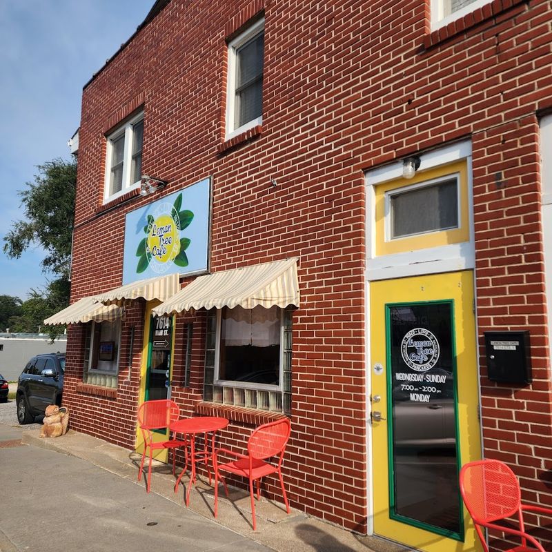 Lemon Tree Café, Ralston