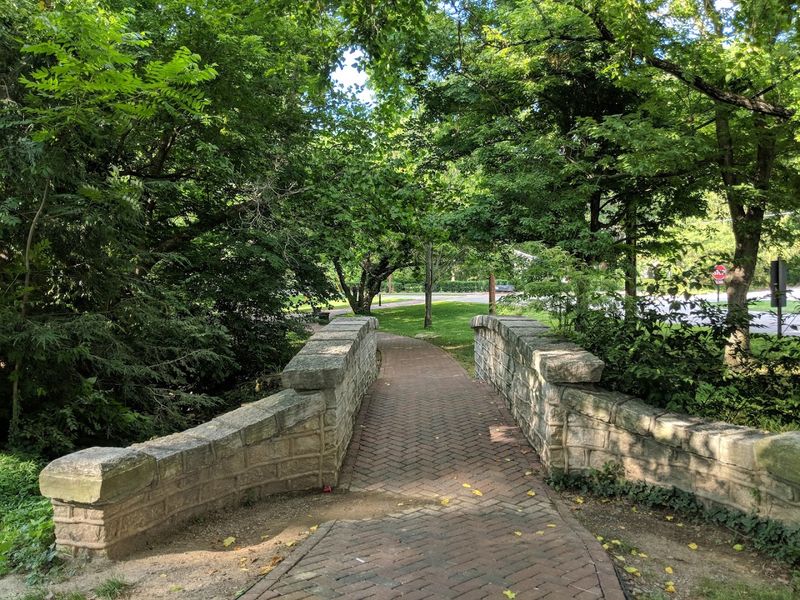 Few Walking Trails In Kentucky Feel As Calm And Peaceful As These 9 Senior-Friendly Gems - Decor Hint Anchorage Trail