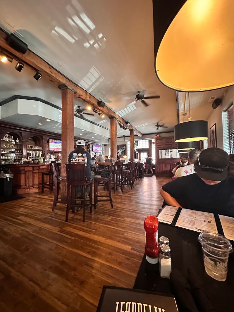 LeadBelly, Lincoln