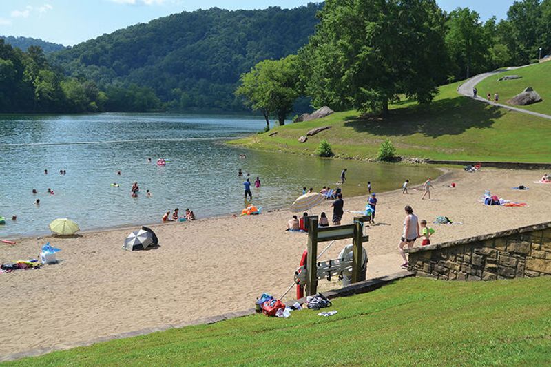 These Are 11 Kentucky Lakes Tourists Haven't Discovered Yet - Decor Hint Buckhorn Lake
