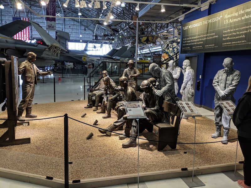Star Wars Replicas And Pop Culture Surprises