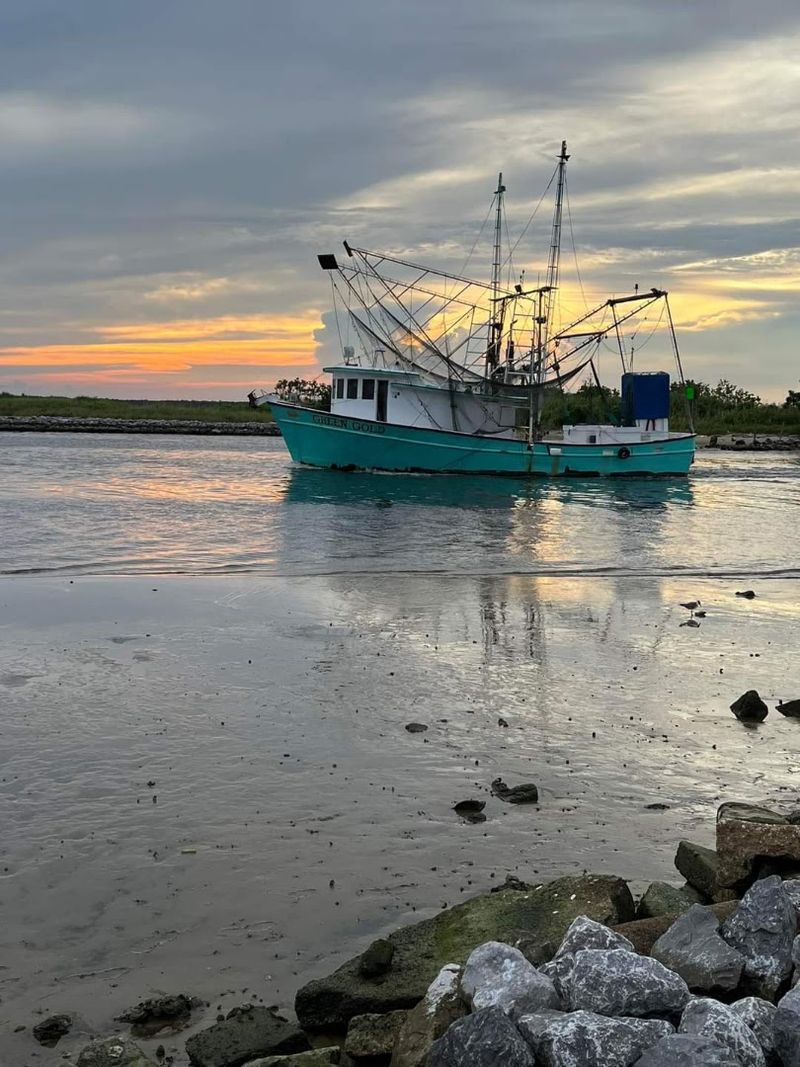 9 Alabama Coast Towns Where The Crowds Never Really Leave - Decor Hint Bayou La Batre, Alabama