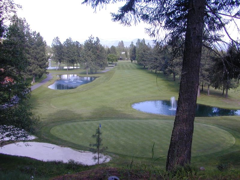This Private Idaho Lake Community Is So Exclusive It Has Its Own Rules, Beach, And Membership System Dating Back To The 1970s - Decor Hint Add Pool Days, Courts, And Clubhouse Time