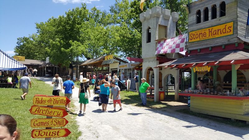 This Kentucky Festival Transports You Straight To A Medieval Village Every Single Weekend - Decor Hint Artisan Vendors Selling Things You Cannot Find Anywhere Else