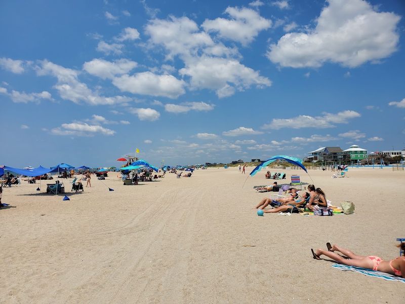 12 Free North Carolina Beaches Perfect For Families Who Cannot Get Enough Of The Coast - Decor Hint Circle Regional Beach Access