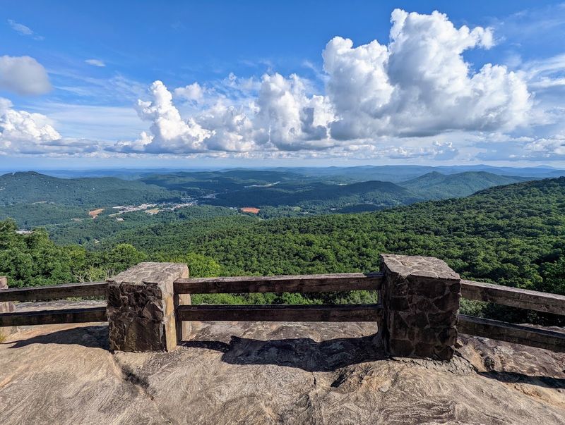 These 13 Dog-Friendly Campgrounds In Georgia You'll Want To Book - Decor Hint Black Rock Mountain State Park, Mountain City