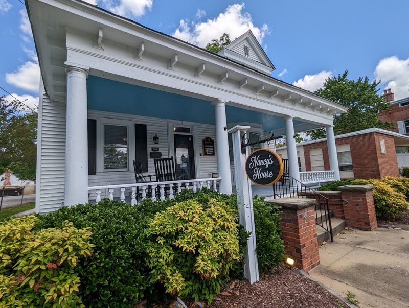 These 12 North Carolina Historic Homes Are Said To Be Real Paranormal Hotspots - Decor Hint Attmore-Oliver House