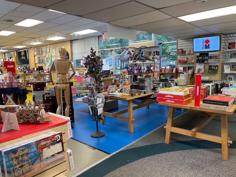 Art Books And Gifts Worth Browsing