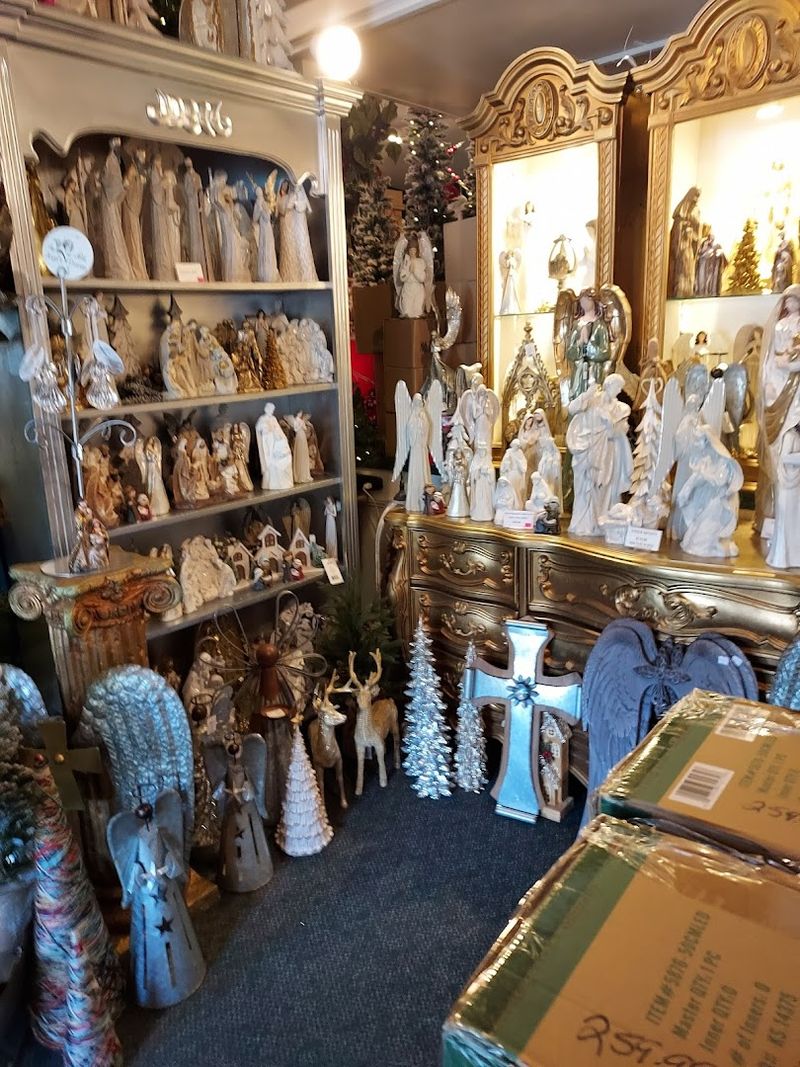 Handmade Treasures Give The Grounds Their Big Draw