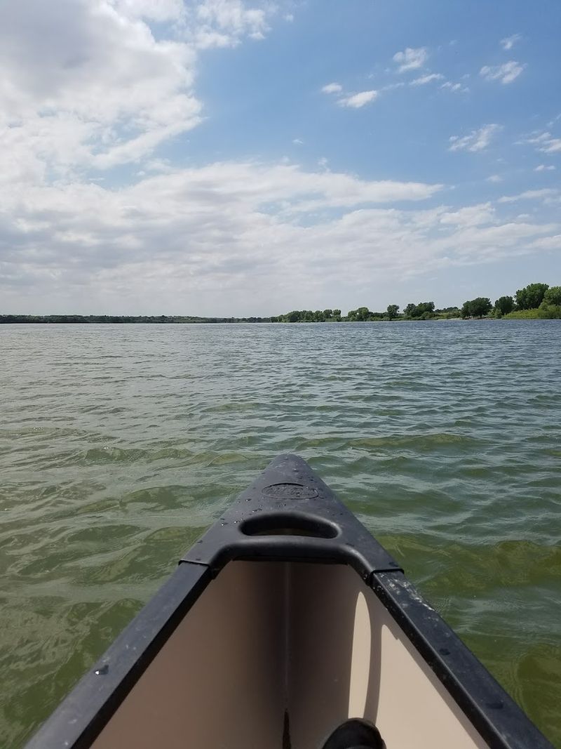 10 Easy Kayaking And Canoeing Spots To Explore In Nebraska This Summer - Decor Hint Branched Oak Lake, Near Raymond