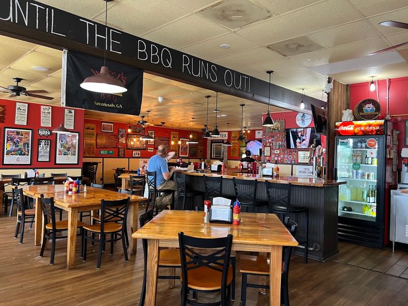Wiley's Championship BBQ, Savannah