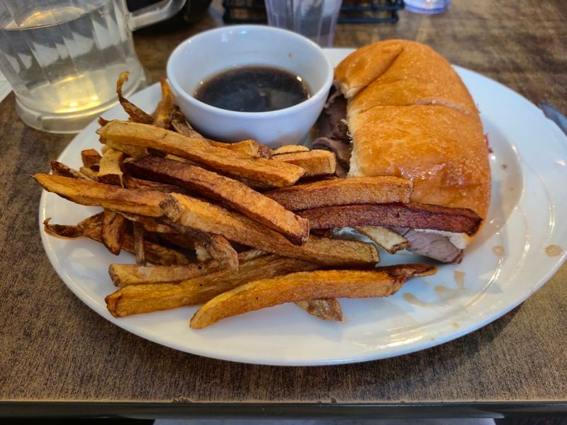 This Idaho Highway Has A Beloved Pie Stop Tradition That Road-Trippers Have Followed For Decades - Decor Hint Generous Portions Suit A Full Day On The Scenic Byway