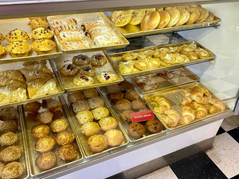 This Tiny Old-School Connecticut Bakery Sells Donuts So Good They Sell Out Daily - Decor Hint Old-School Prices Keep The Counter Refreshingly Simple