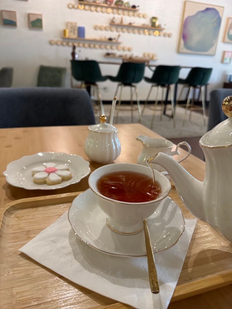 British-Style Tea Service Brings Finger Sandwiches And Tradition Together