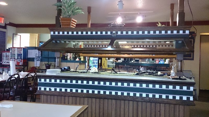 These Nebraska Restaurants Still Serve The Old-School Salad Bars And Table Extras Diners Miss Most - Decor Hint Pizza Hut Classic, Ogallala