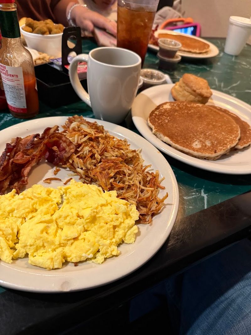 Plate-Sized Pancakes That Make Every Morning Feel Special