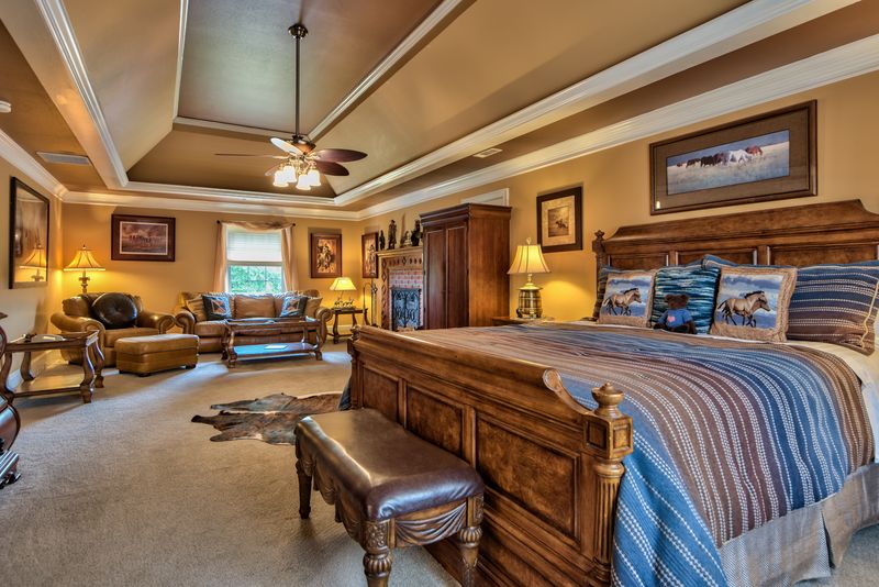 17 Unique Guest Rooms With Western Charm And Real Comfort