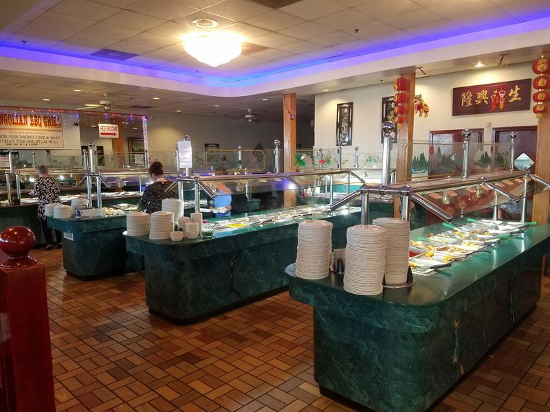 12 Budget-Friendly Kentucky Buffets Where You Can Feast Without Overspending - Decor Hint Family Buffet, Elizabethtown
