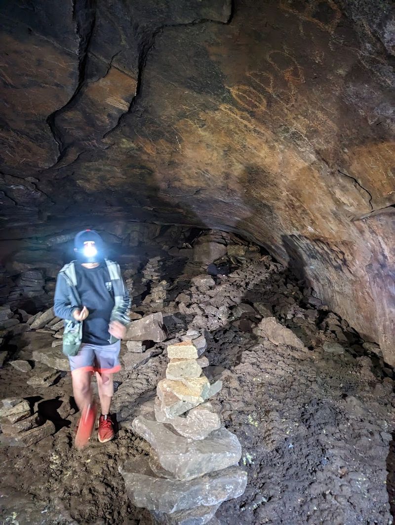 You'll Want To Experience This One-Of-A-Kind Underground Hike In Arizona - Decor Hint Family Friendly And Beginner Accessible