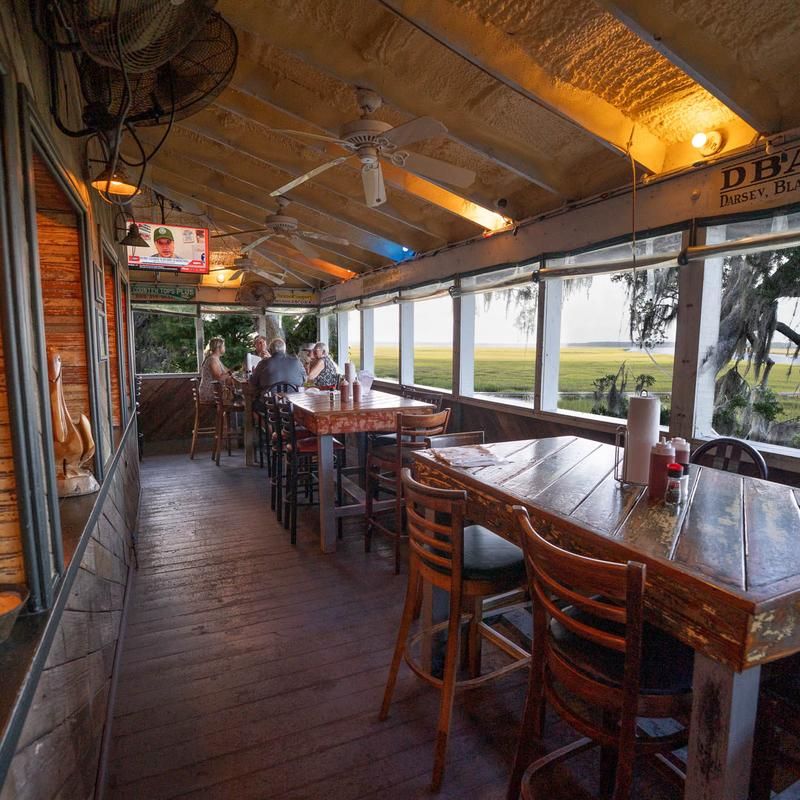 Sunbury Crab Company, Midway