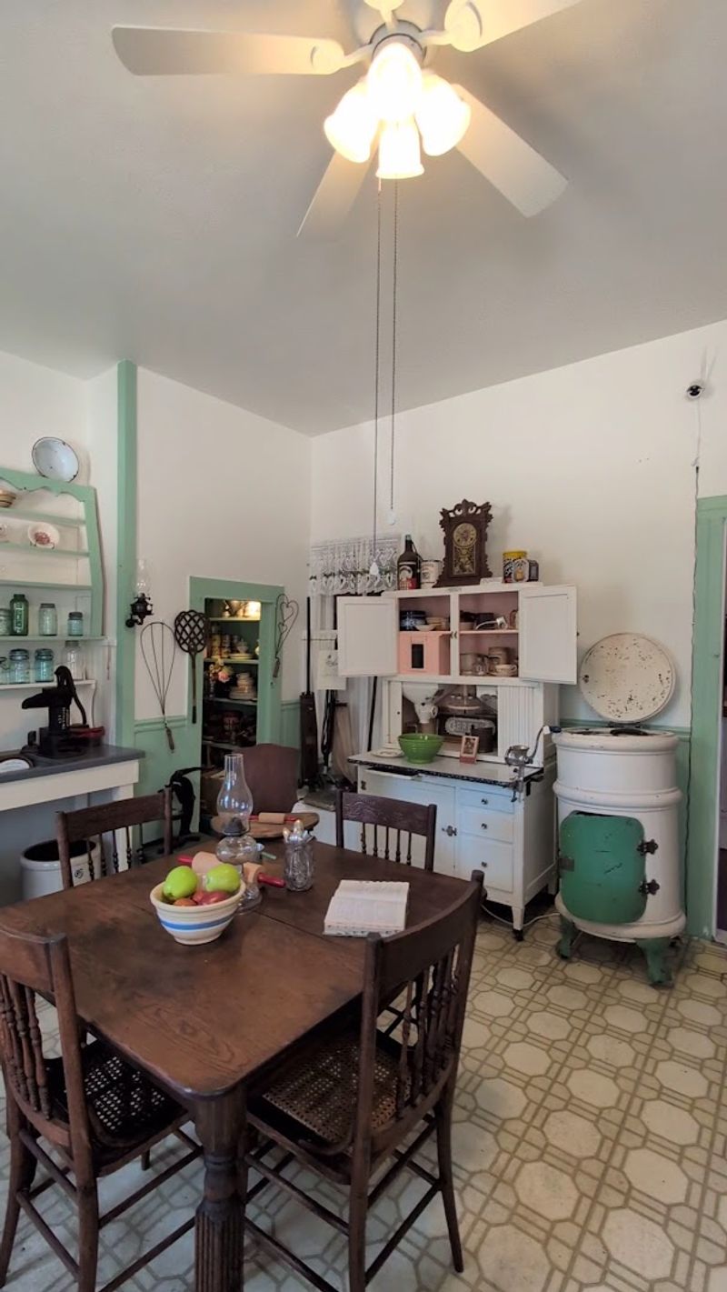 Tour the May-Stringer House and See Why It's Called Florida's Most Haunted House - Decorating Tip Day trips worth every minute