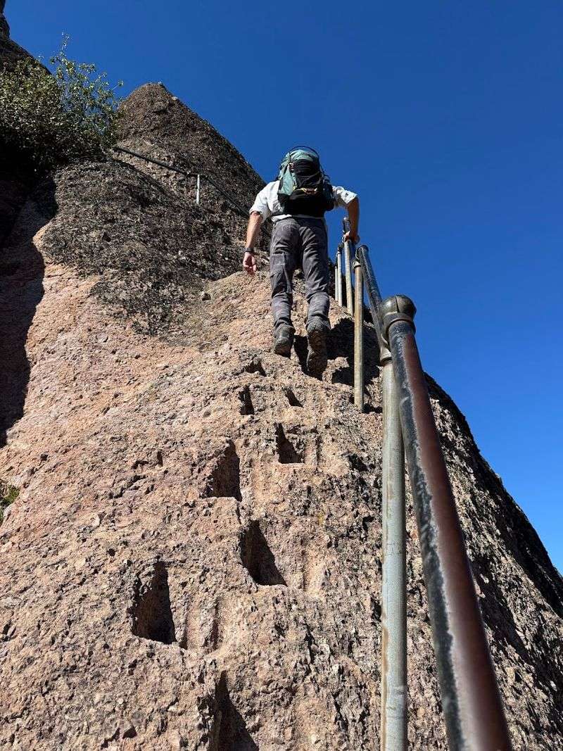 These 12 California Trails Lead To Giant Boulders, Slot Canyons, And Surreal Rock Formations - Decor Hint High Peaks Trail, Pinnacles National Park