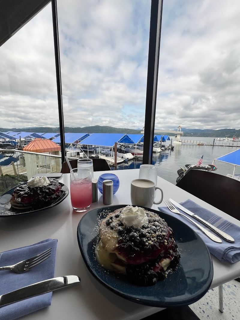 Sunday Brunch Brings The Crowd