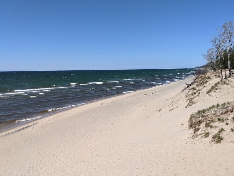 Saugatuck Dunes State Park